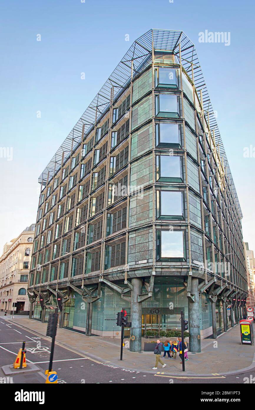 Eleganza moderna: 60 Queen Victoria Street, Londra Foto Stock