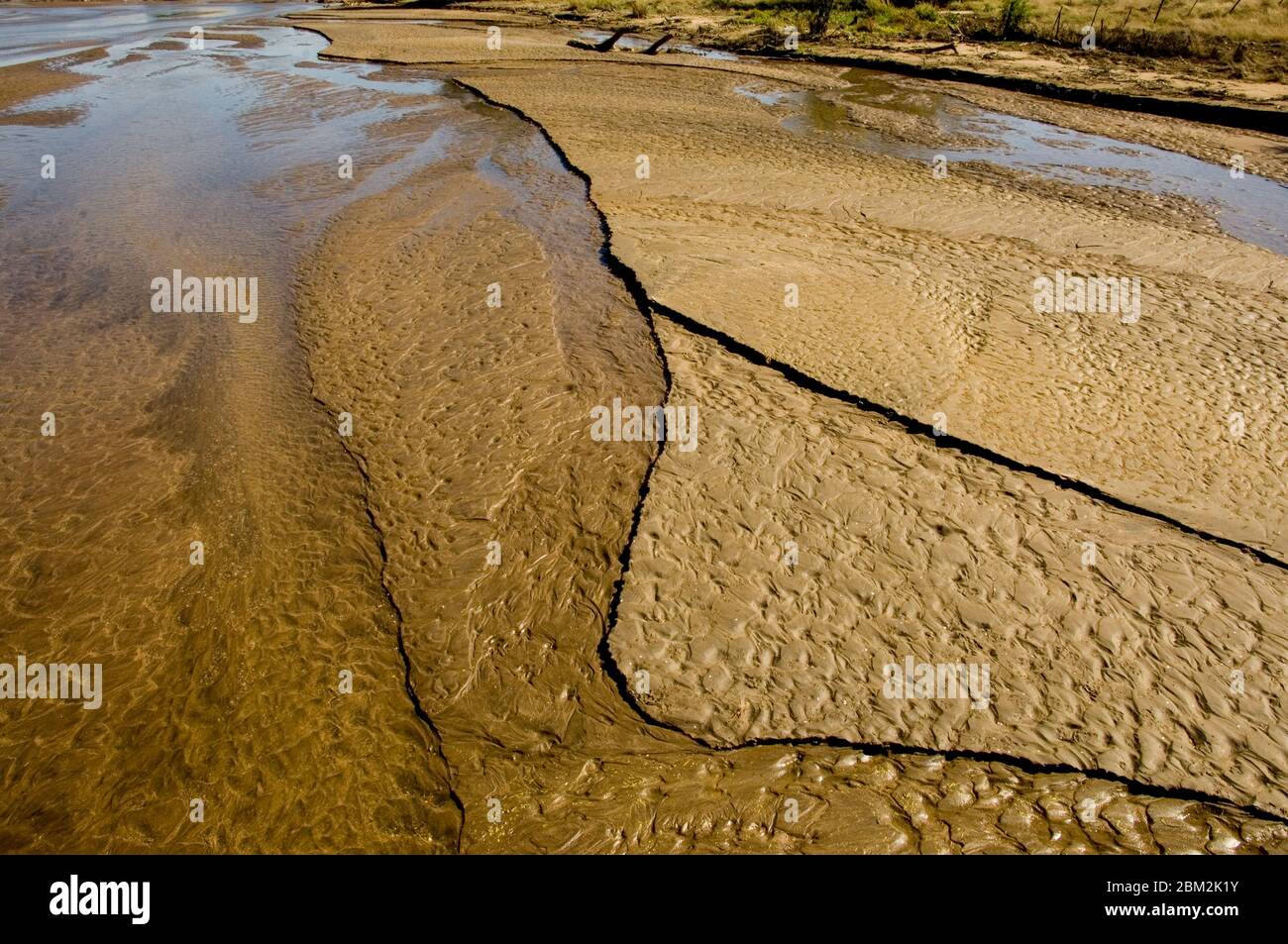 fiume africano con linee geometriche Foto Stock