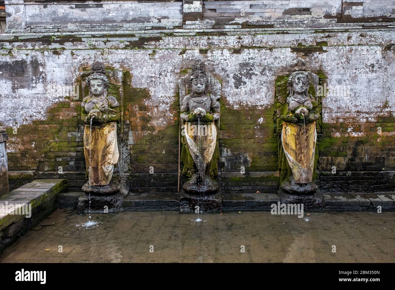 Fontana d'acqua del tempio, nome di questo luogo Goa Gajah Tempio Foto Stock