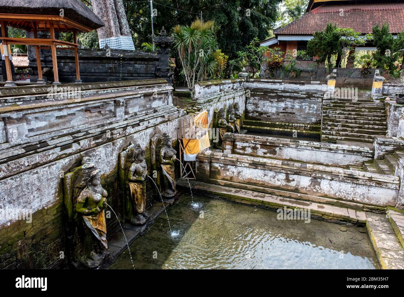 Fontana d'acqua del tempio, nome di questo luogo Goa Gajah Tempio Foto Stock