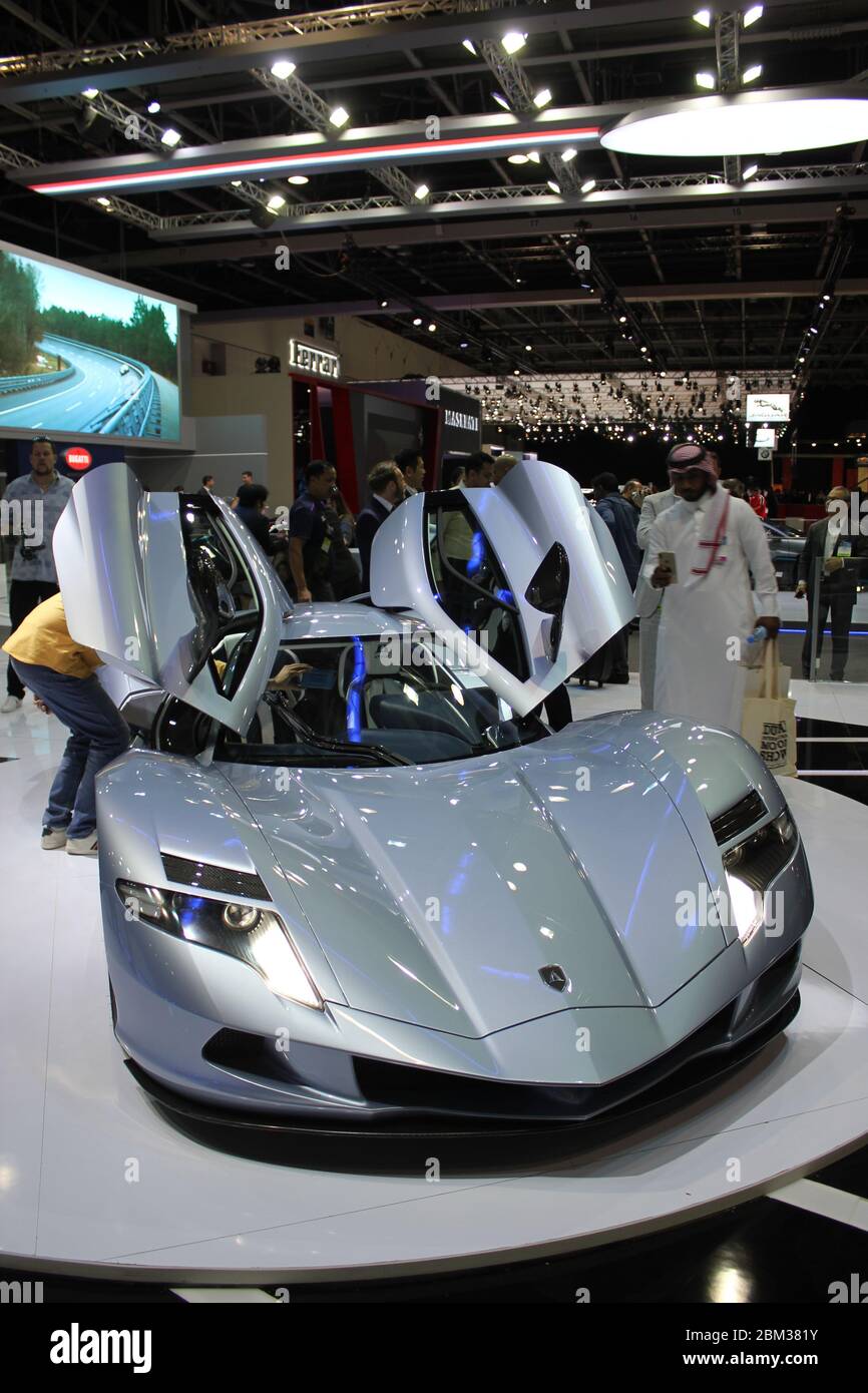 Media Day al Dubai International Motor Show 2019 (12-16 novembre 2019), che presenta gli ultimi lanci dell'industria automobilistica mondiale. Foto Stock