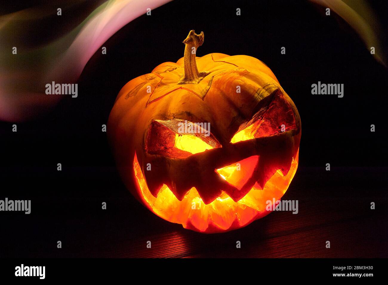 Zucca di Halloween jack testa lanterna con scary male facce spooky holiday Foto Stock