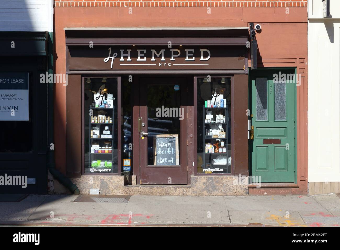 Hemped NYC, 247 Bleecker Street, New York, foto di un negozio di cannabis nel quartiere West Village di Manhattan. Foto Stock