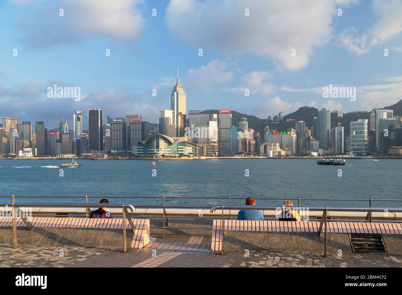 Skyline dell'Isola di Hong Kong e passeggiata di Tsim Sha Tsui, Hong Kong Foto Stock