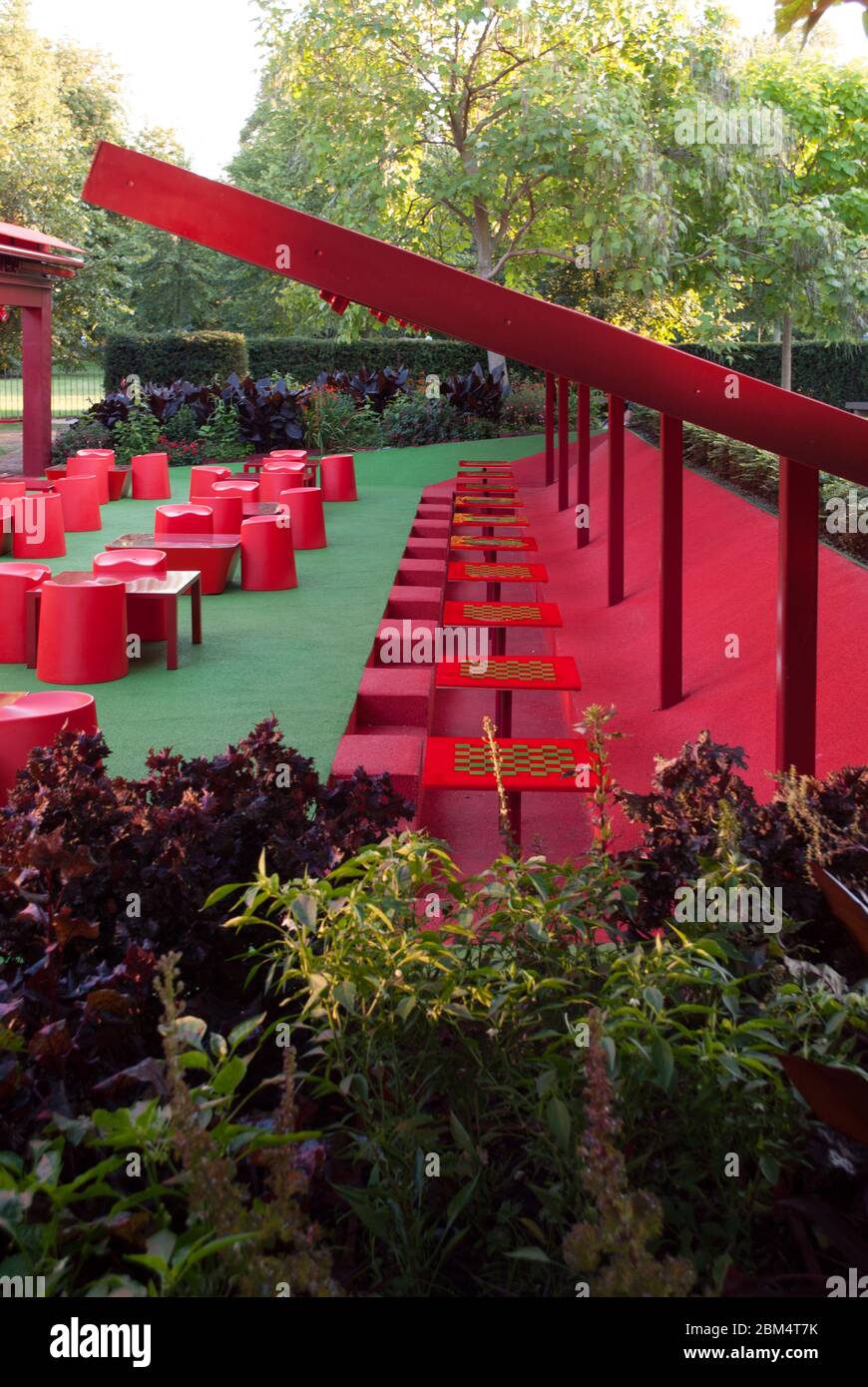 Summer Pavilion Serpentine Galleries Serpentine Pavilion 2010, Kensington Gardens, London, W2 3XA di Jean Nouvel Foto Stock