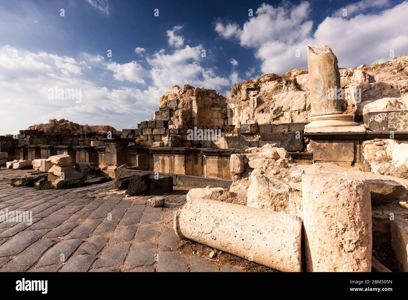 Ninfeo di Umm Qais, o Umm Qays, rovine dell'antica Gadara, Decapolis, Irbit, governatorato Irbid, Giordania, Medio Oriente, Asia Foto Stock