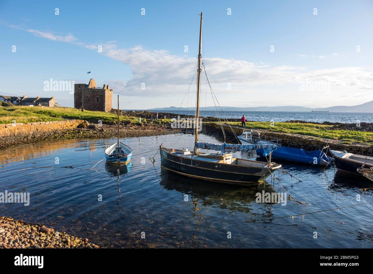 porto e castello di portencross, ayrshire Foto Stock