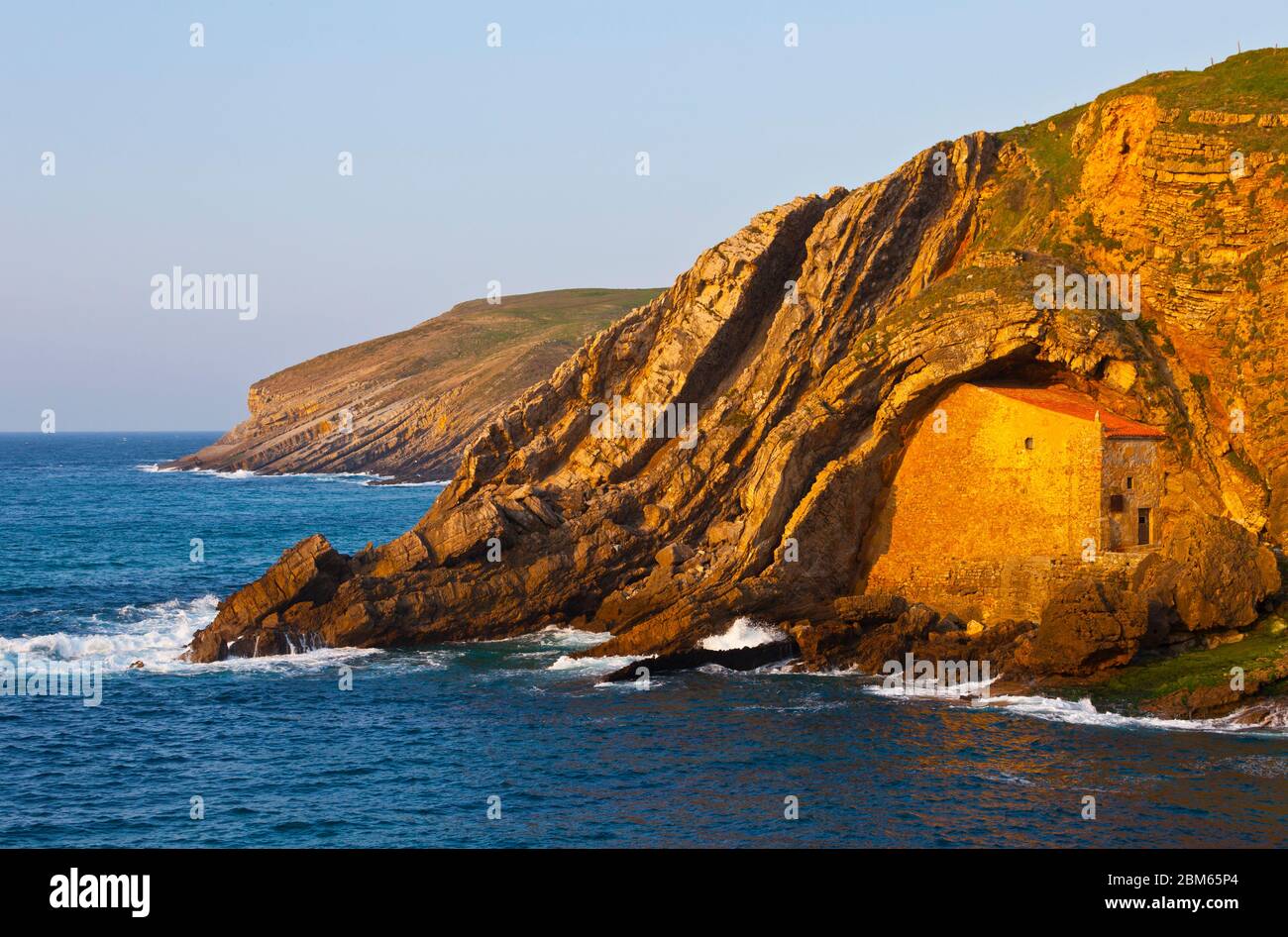 Spiaggia di Santa Justa, Ubiarco, Baia di Biscaglia, Cantabria, Spagna, Europa Foto Stock