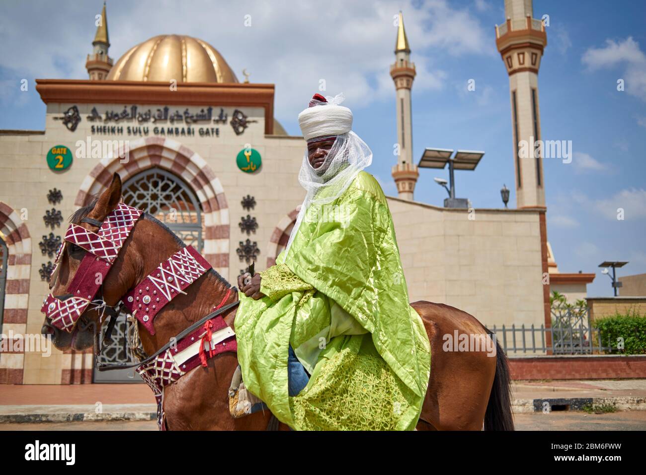 Ilorin Palace guardia a cavallo in abito pieno. Foto Stock