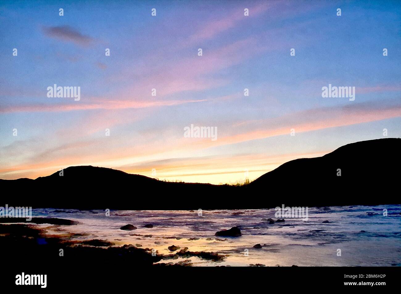 Splendido paesaggio montano con fiume a Polar Urals Foto Stock