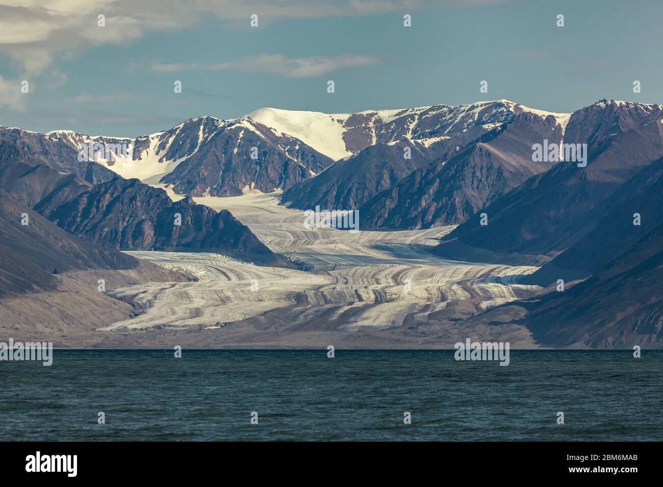 Montagne in Pond Inlet (estate) Foto Stock