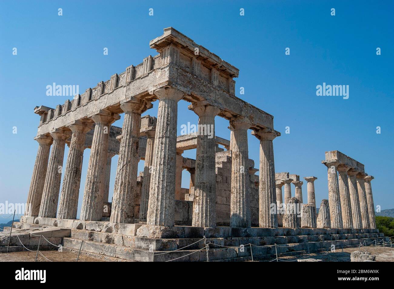 Antico tempio di Aphaia sull'isola greca di Aegina un'isola greca nel Golfo Saronico, Grecia Foto Stock