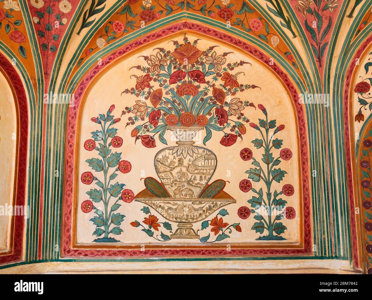 Particolare della decorazione ornata di un cortile Amber Fort, Jaipur, India Foto Stock