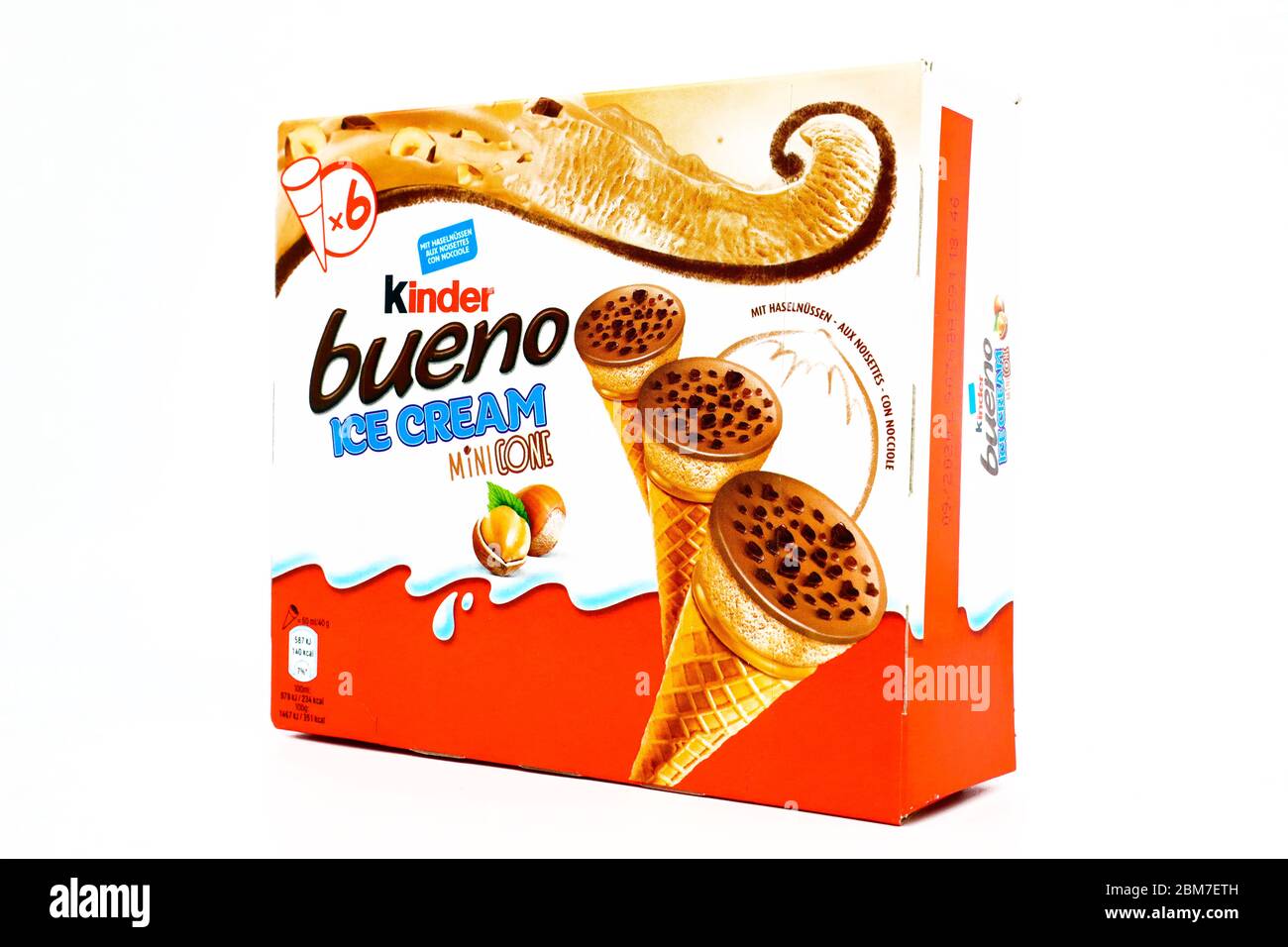 Gelato Kinder Bueno. Kinder è un marchio di prodotti alimentari di Ferrero. Il gelato Kinder è una collaborazione tra Ferrero e Unilever Foto Stock