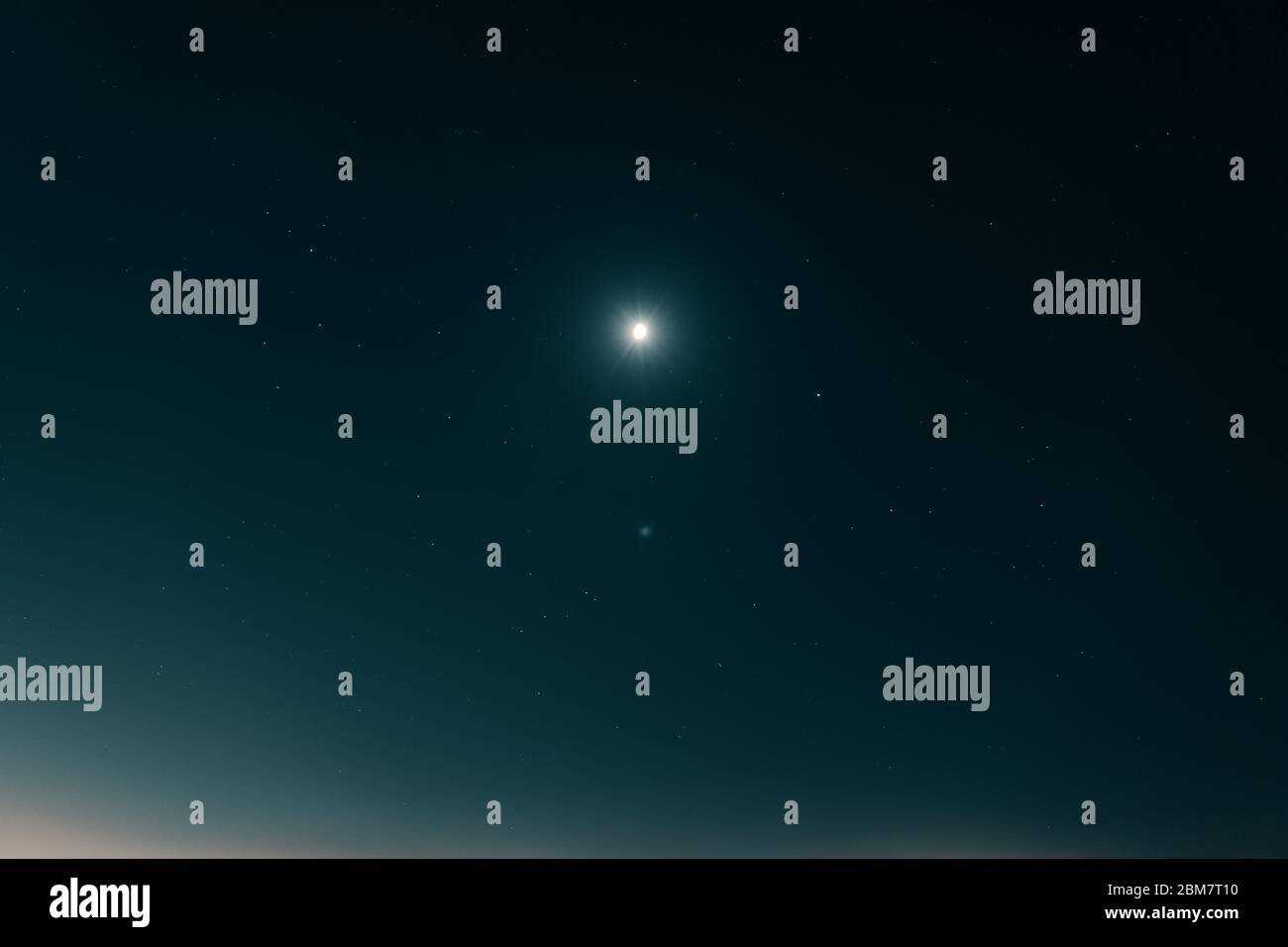 luna sulla California di notte Foto Stock