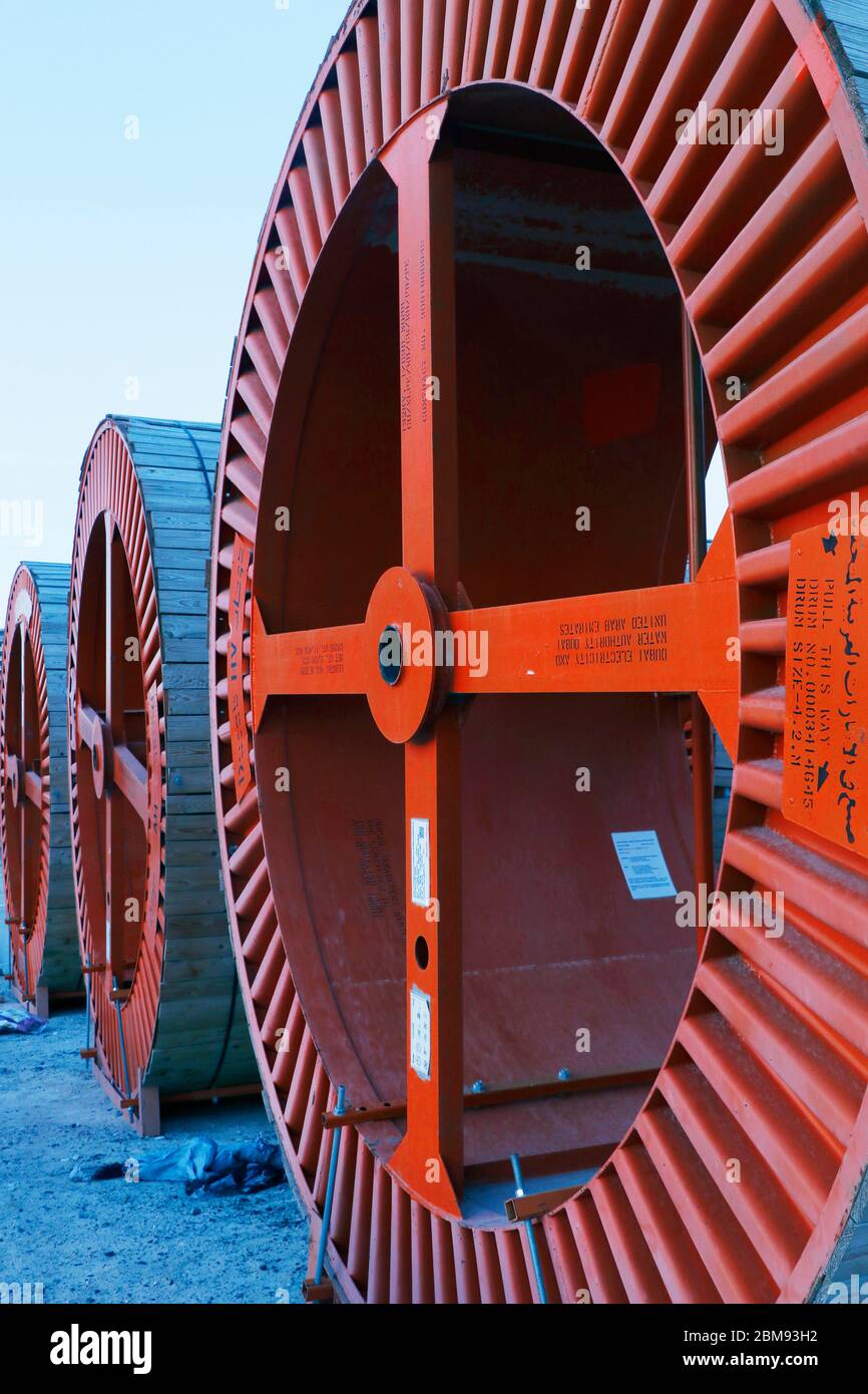 enorme rotolo di cavi in fibra per uso industriale Foto Stock