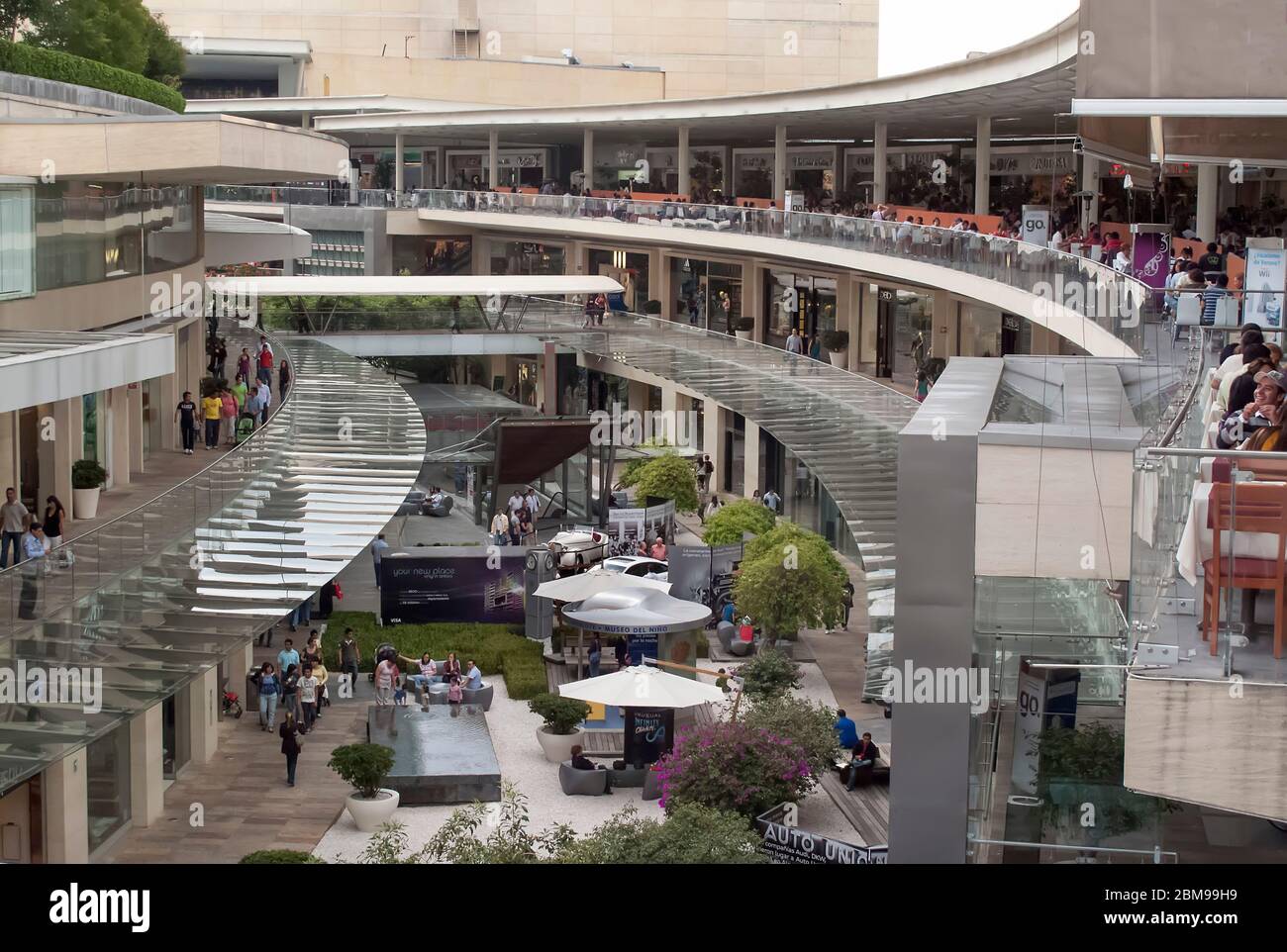 Centro commerciale all'aperto Antara, Polanco, Città del Messico, Messico Foto Stock