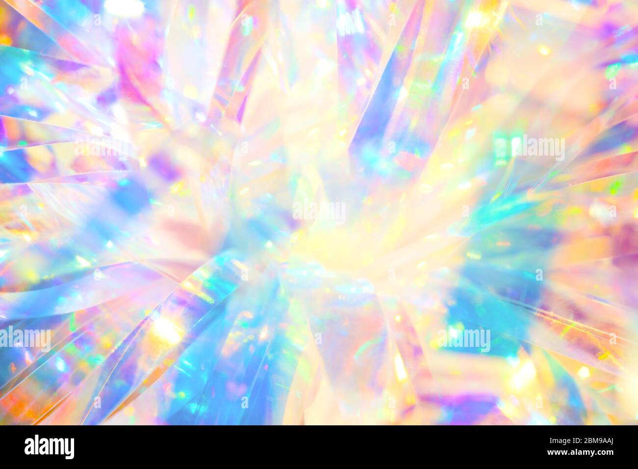 Astratto fluido oro brillante e blu celebrazione sfondo immagine di fantasia festivo foglio esploso olografica decorazione con luminoso morbido caldo bagliore e lucido Foto Stock