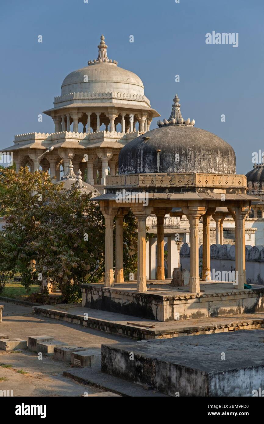 Ahar cenotafs reale Udaipur Rajasthan India Foto Stock