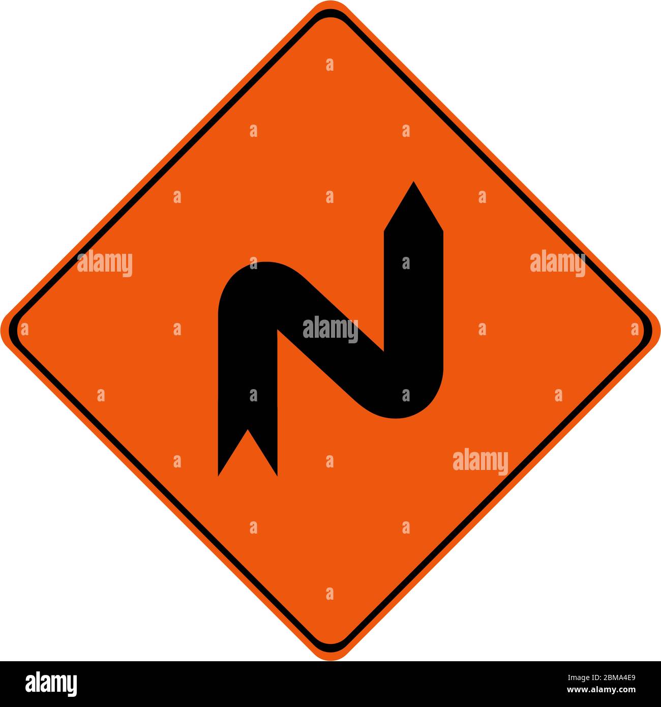 Segnale di avvertimento con curve pericolose sul simbolo a destra Foto Stock
