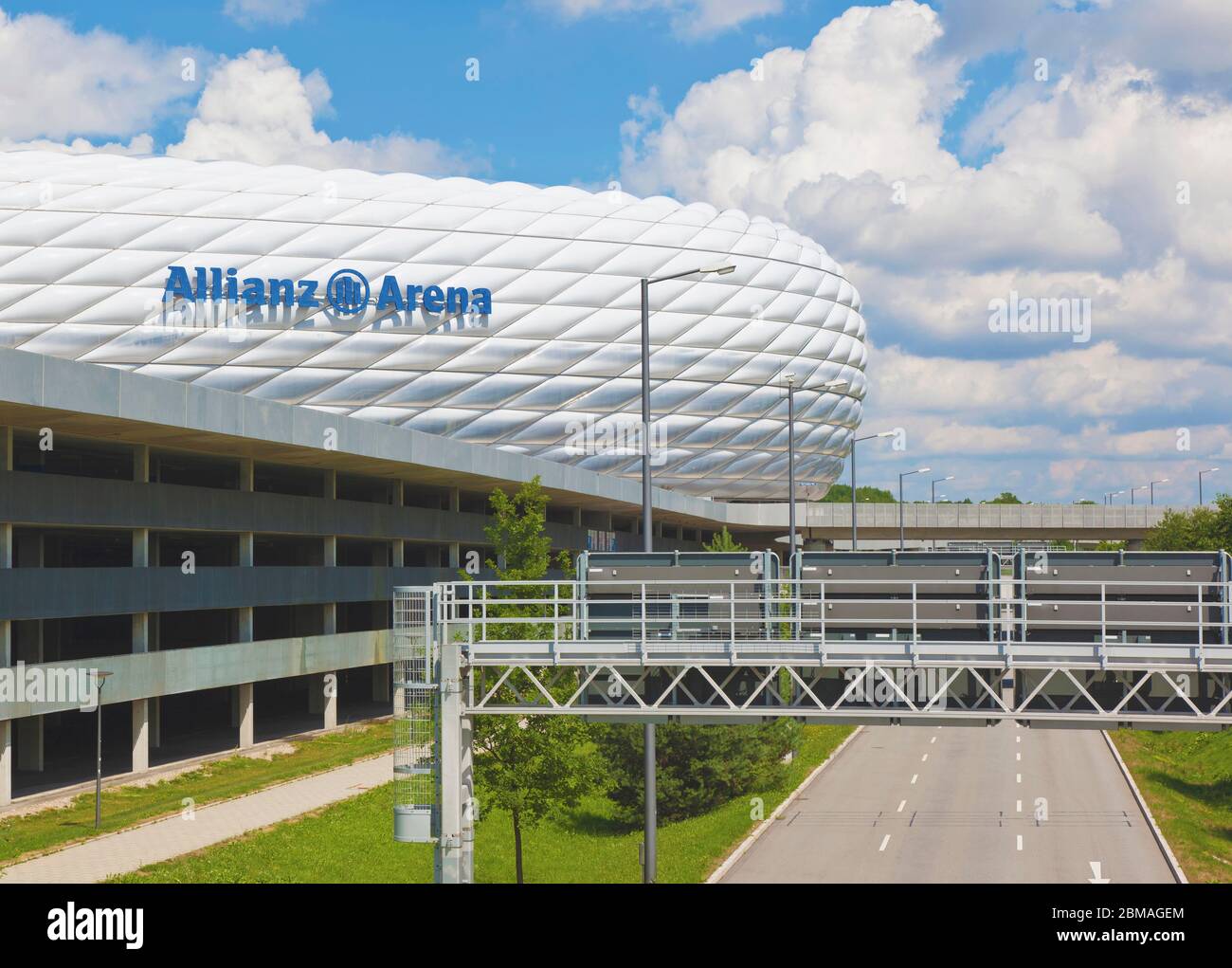 Allianz Arena, stadio di calcio del Bayern Muenchen, Germania, Baviera, Muenchen Foto Stock