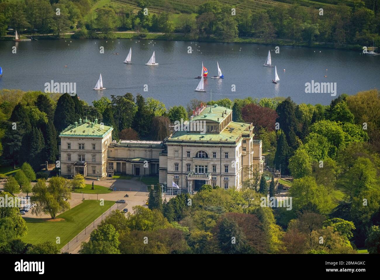 , Villa Huegel sul lago Baldeney a Essen-Bredeney, 06.05.2017, vista aerea, Germania, Renania settentrionale-Vestfalia, Area della Ruhr, Essen Foto Stock