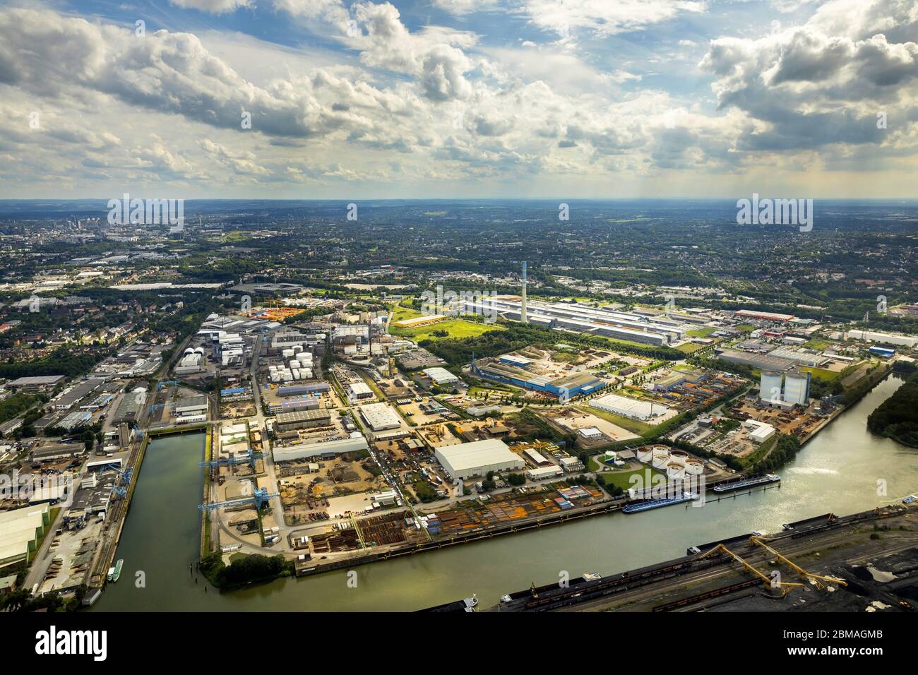 , Area industriale e commerciale a Rhein-Herne-Kanal in Bottrop, 14.08.2017, vista aerea, Germania, Renania Settentrionale-Vestfalia, Ruhr Area, Bottrop Foto Stock