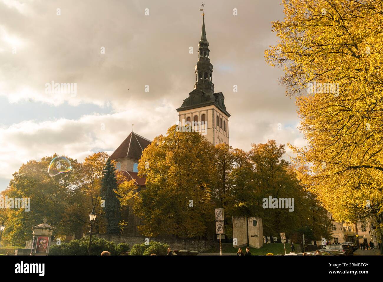 Chiesa di San Nicola e Museo 'Niguliste kirik' nel centro storico Foto Stock