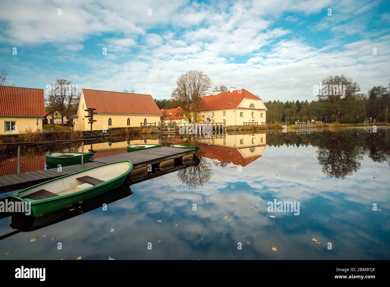 lago a Vihula Manor casa country club nella regione del parco nazionale di Lahemaa Foto Stock