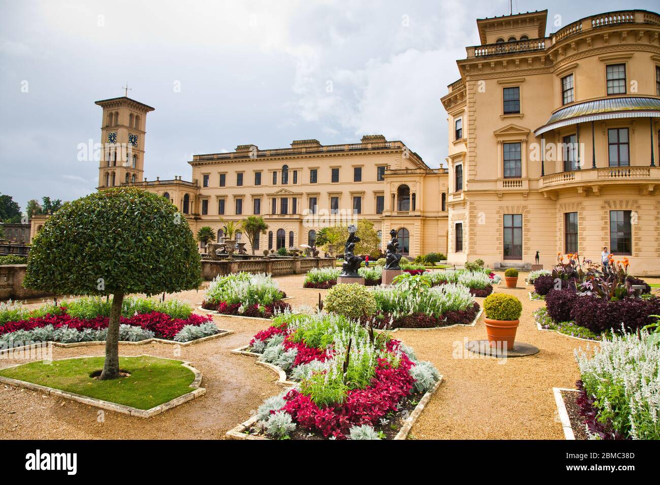 Vista della parte posteriore di Osborne House nell'Isola di Wight in Inghilterra Foto Stock