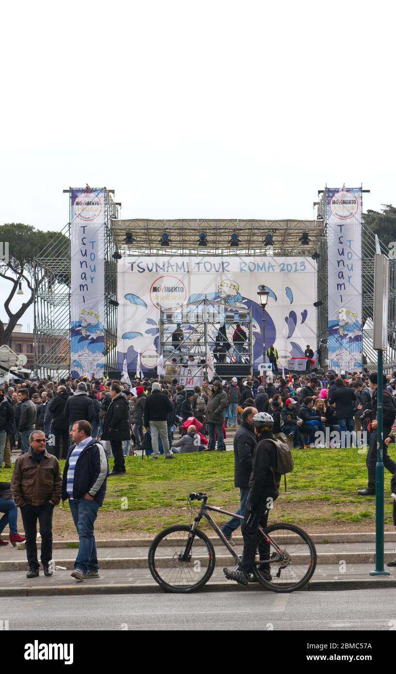 'Tsunami Tour' Roma 2013 Foto Stock