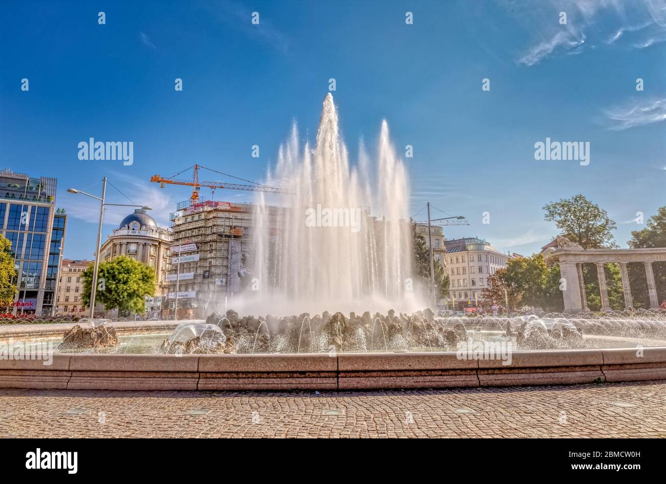 Fontana Schwarzenbergplatz a Vienna Foto Stock