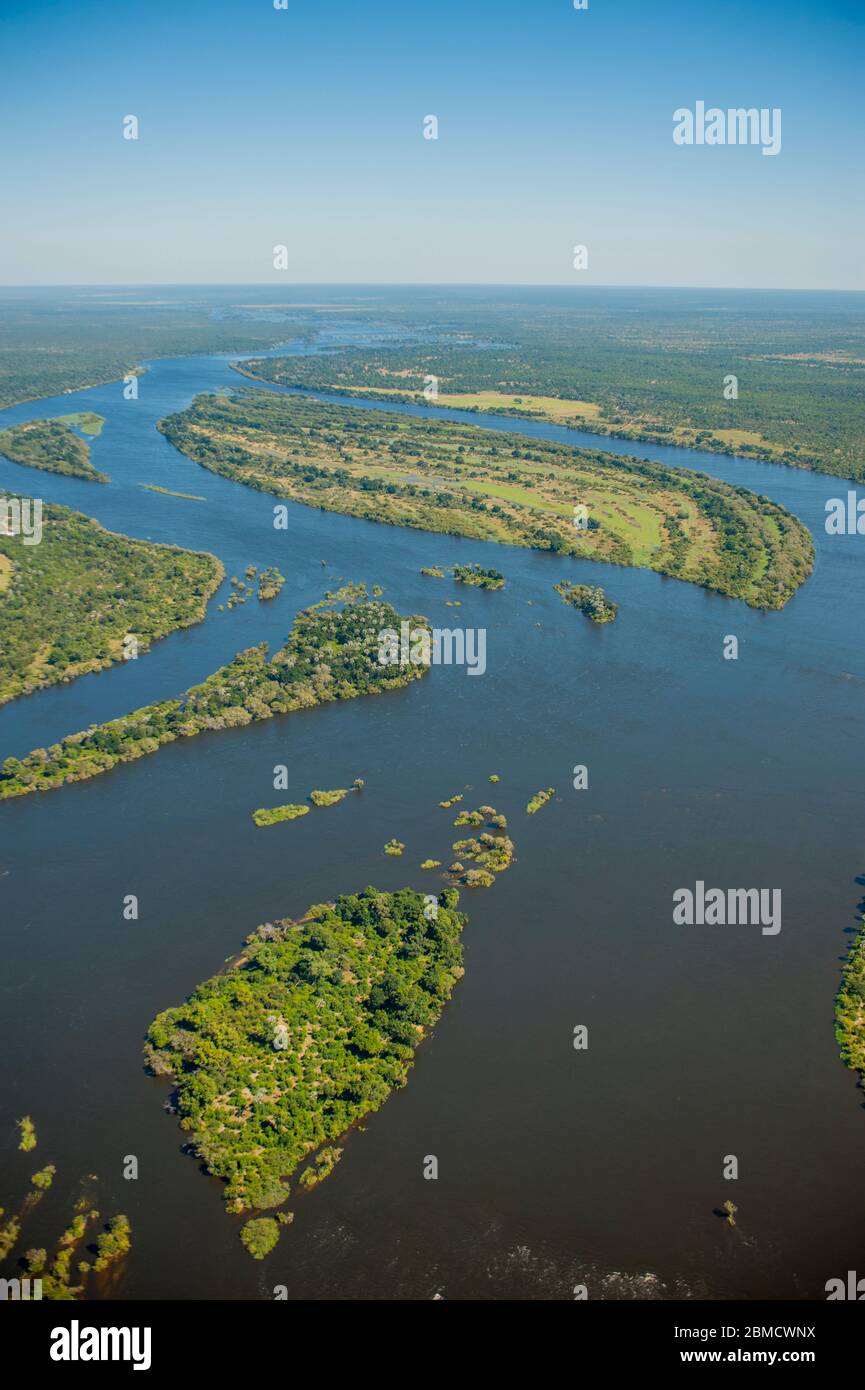 Vista aerea del fiume Zambesi vicino alle Cascate Victoria, Livingston in Zambia. Foto Stock