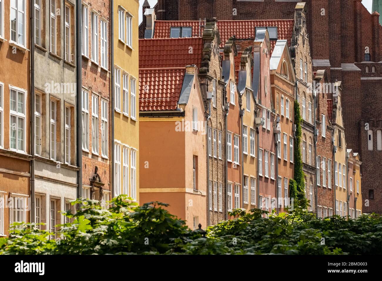 Architettura della città vecchia di Gdansk con edifici colorati, Polonia Foto Stock