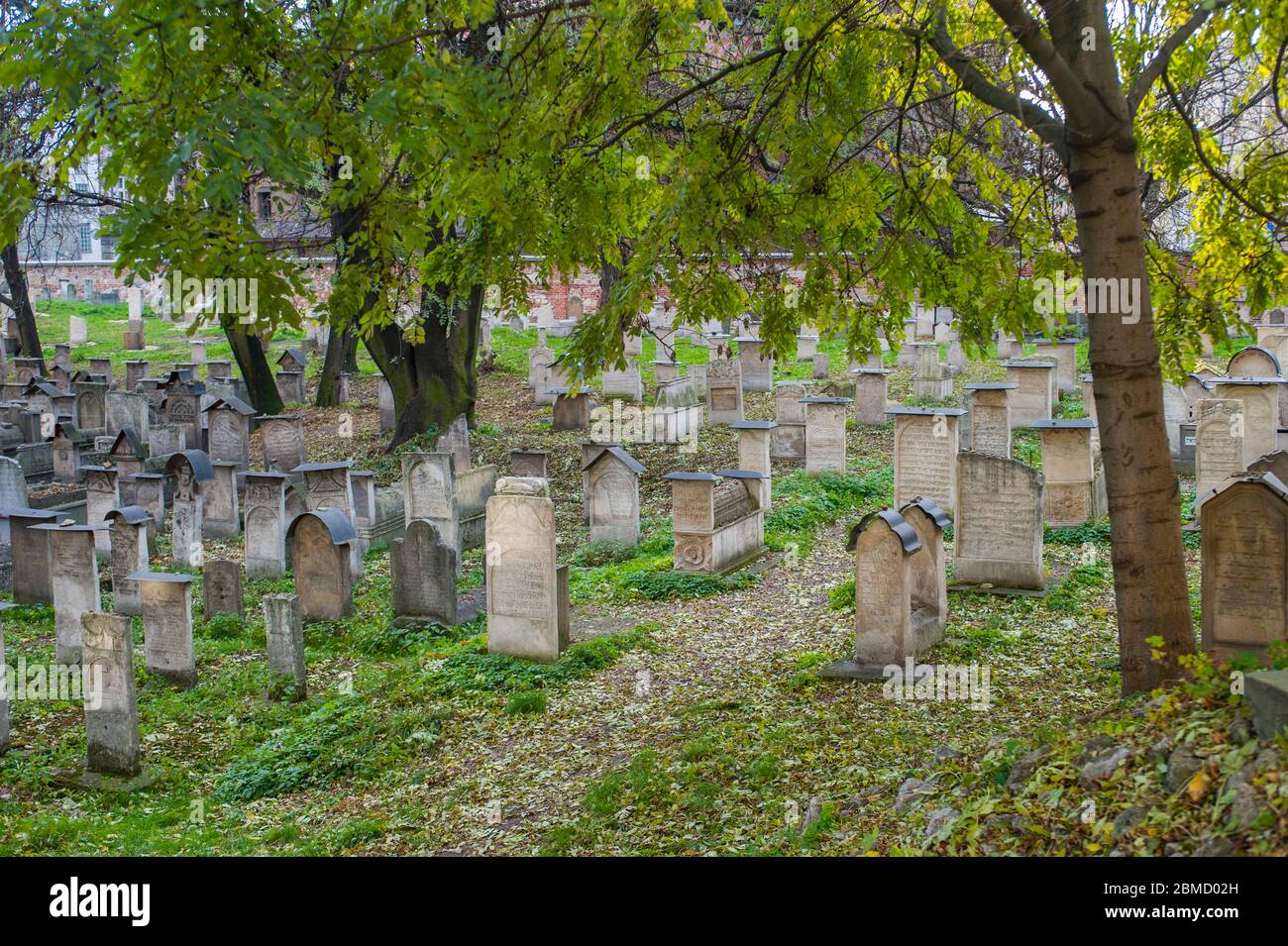 Il cimitero della sinagoga Remuh a Kazimierz, un quartiere ebraico e storico nella città vecchia di Cracovia, Polonia. Foto Stock