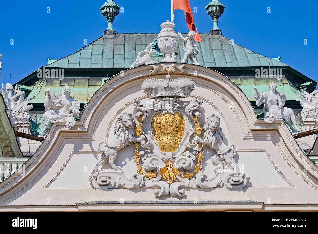Rilievo in pietra dell'edificio del Belvedere superiore a Vienna, Austria Foto Stock