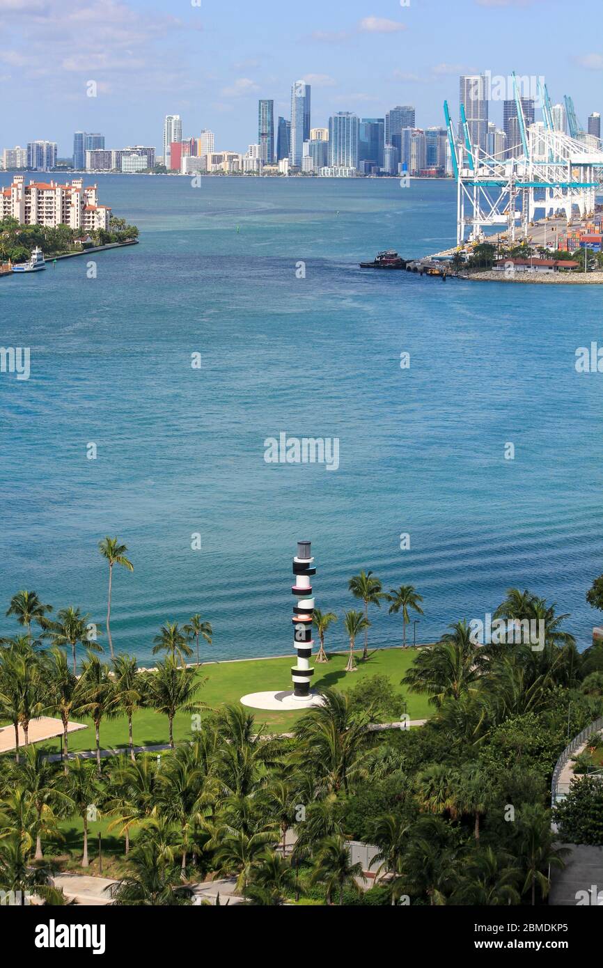 Miami Beach, Florida South Pointe Park chiuso nei fine settimana a causa delle regole del coronoavirus violate dai visitatori Foto Stock