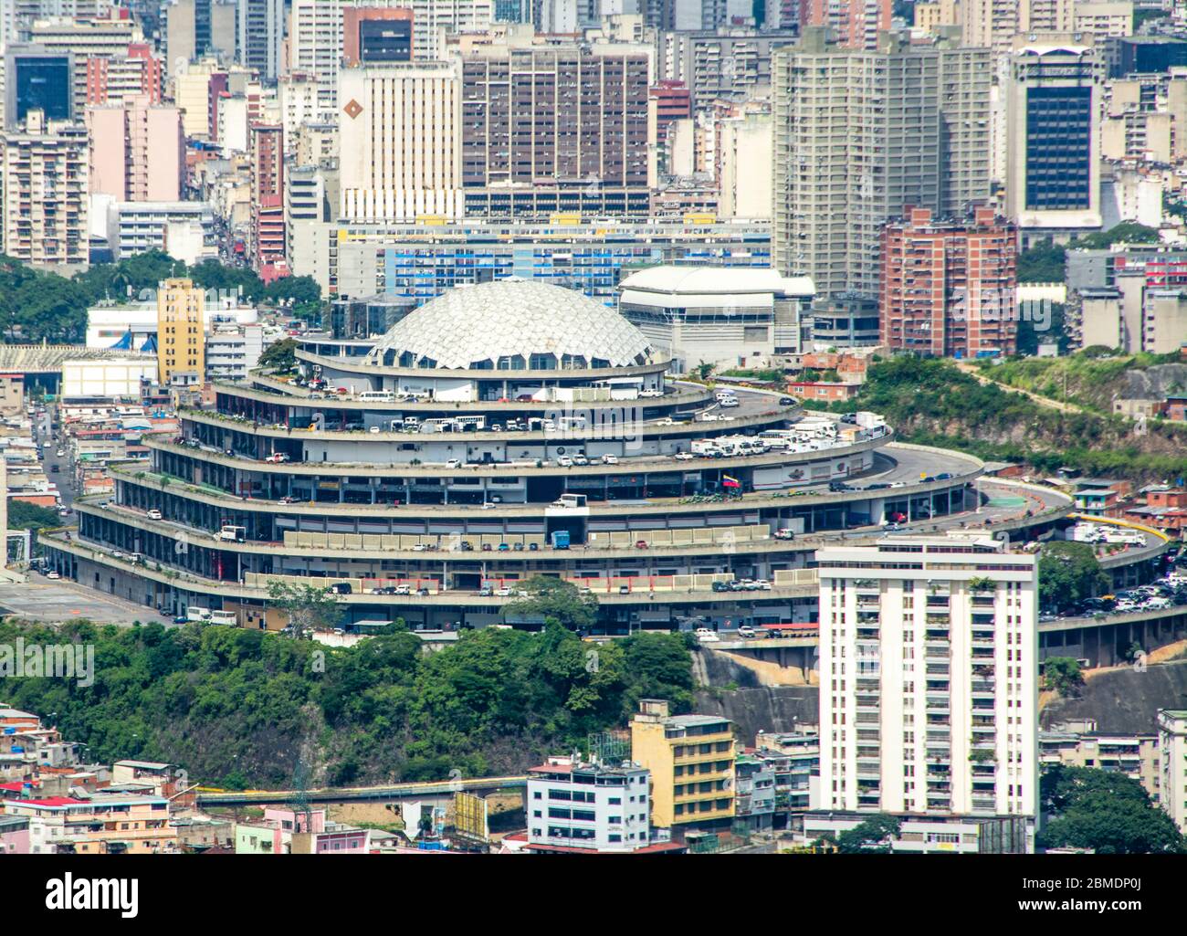 El Helicoide è un edificio a Caracas, Venezuela, situato a Roca Tarpeya tra la parrocchia di San Pedro e la parrocchia di San Agustín. Funziona come il headquar Foto Stock