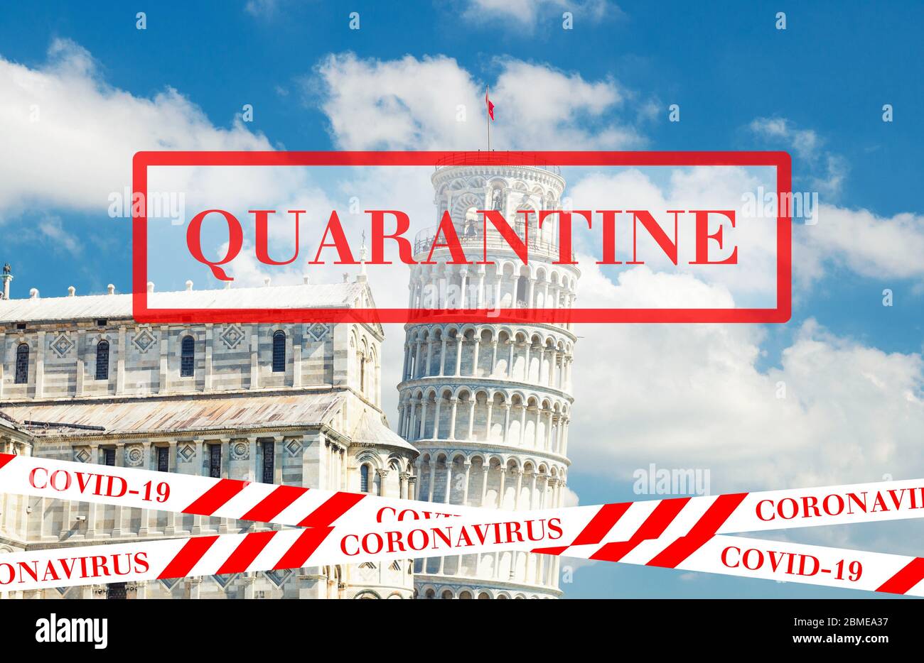 Quarantena in Italia. Cattedrale di Pisa e Torre Pendente. Nessun concetto di viaggio e di blocco. Focolaio di coronavirus concetto pandemico Covid-19. Vacanza turistica annullata. Nastro giallo nero. Foto Stock