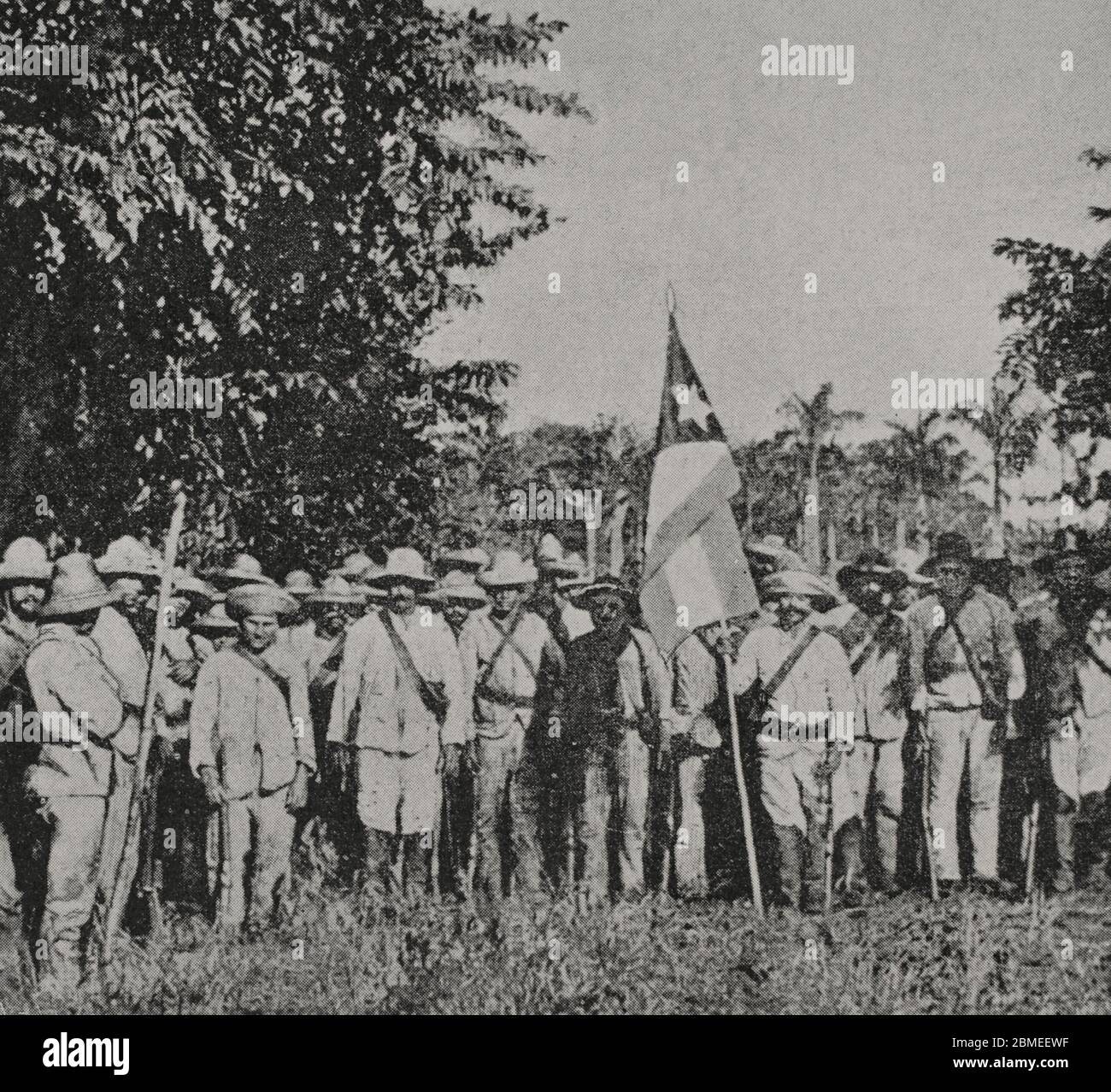 Guerra hispano-estadounidense o Guerra de Cuba. España y Estados Unidos en 1898, resultado de la intervención norteamericana en la Guerra de independencia cubana. Cuba. "Regimiento de Agramonte", destinado a la custodia del titulado gobierno de la República de Cuba. Fotogrado. La Ilustración Española y americana, 8 de Marzo de 1898. Foto Stock