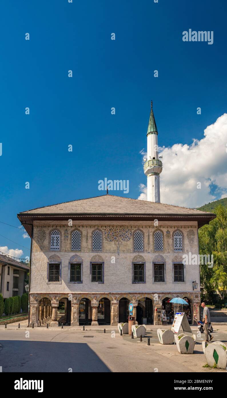 Moschea di Suleimania, nota anche come Moschea Sarena a Travnik, Bosnia centrale Canton, Bosnia-Erzegovina, Europa sudorientale Foto Stock