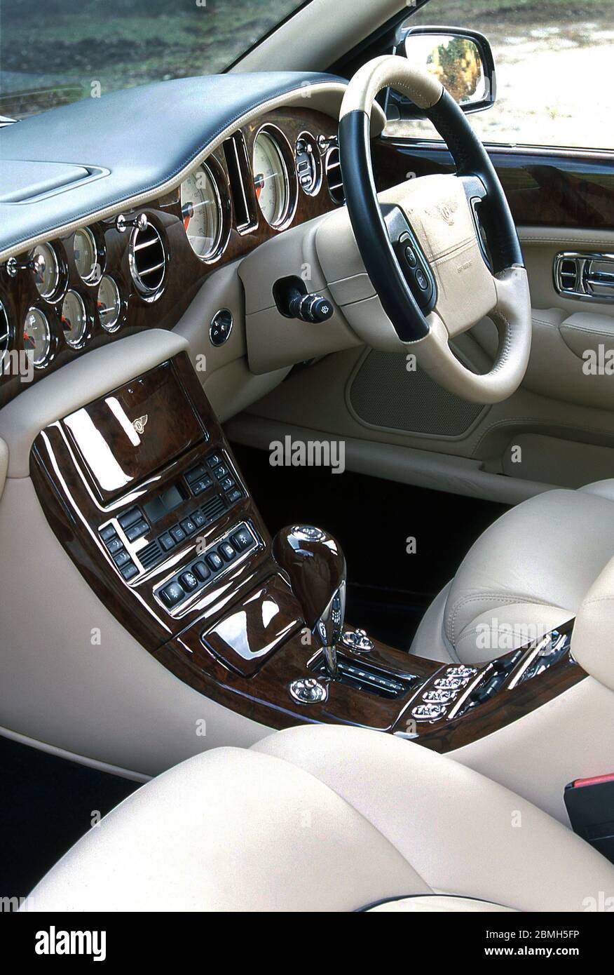 Interni Bentley Arnage Red Label Saloon. 2001 Foto Stock