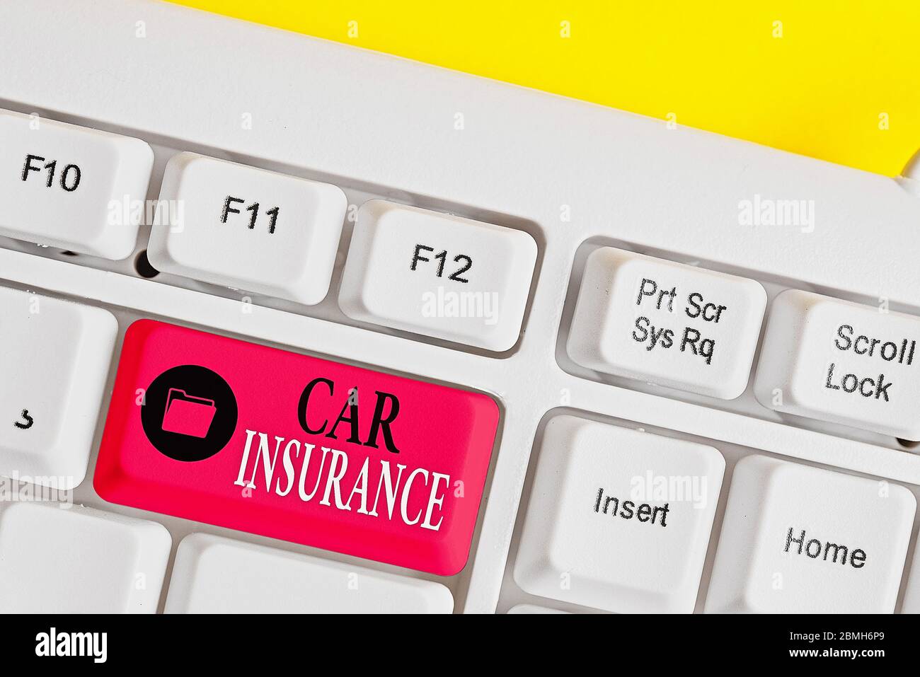 Parola di scrittura di testo assicurazione auto. Business photo presentazione di infortuni copertura politica globale Autoveicolo fideiussione Foto Stock