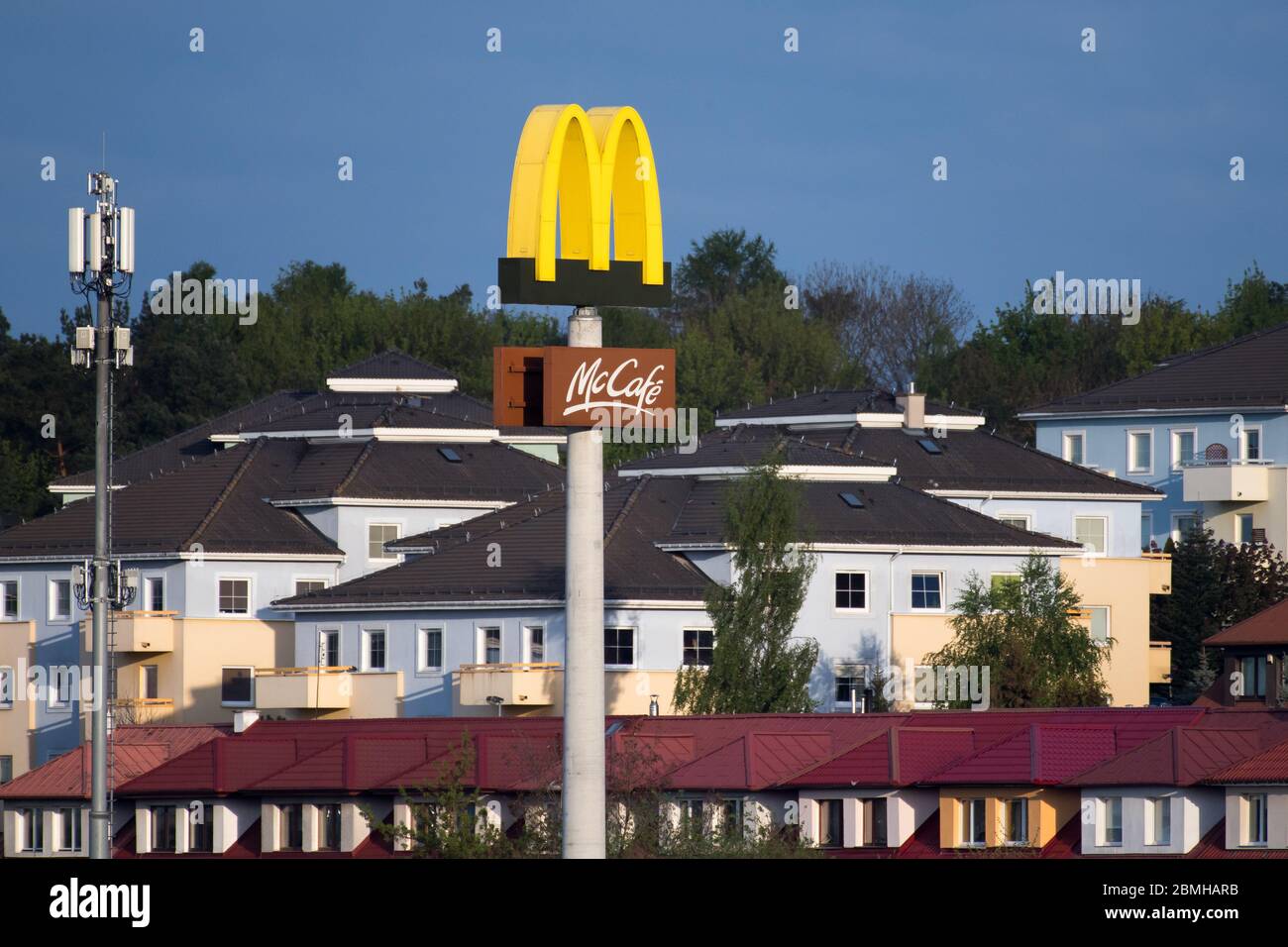 Stazione base ricetrasmittente a Gdansk, Polonia. 7 maggio 2020 © Wojciech Strozyk / Alamy Stock Photo *** Caption locale *** Foto Stock