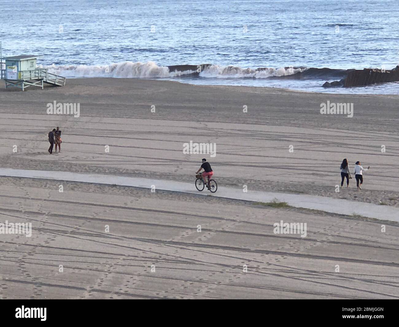 Vicino a spiagge vuote a Los Angeles durante l'epidemia di Corona Virus. Foto Stock