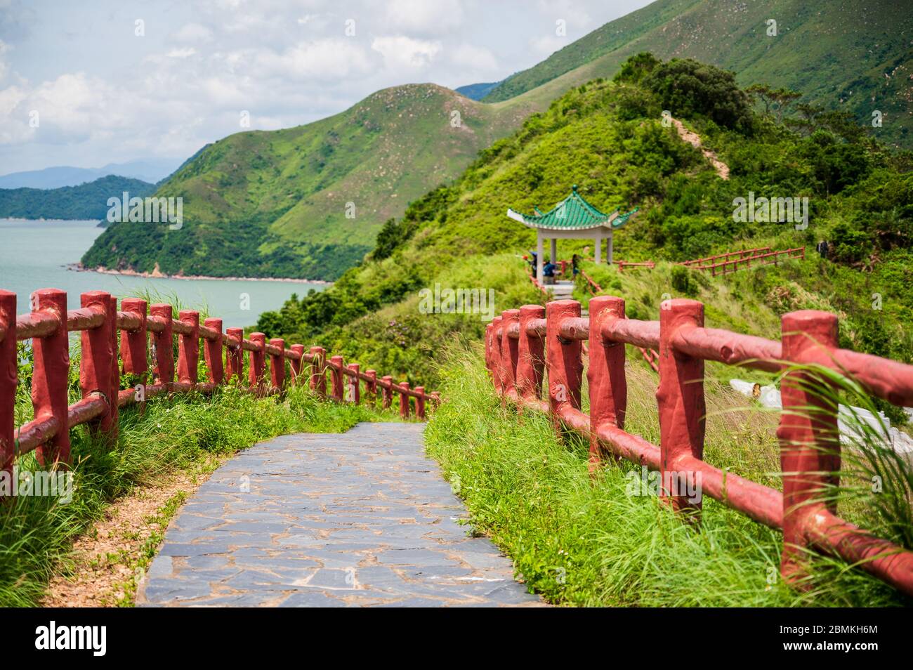 Sentiero fu Shan sopra il villaggio di Tai o sull'isola di Lantau a Hong Kong Foto Stock