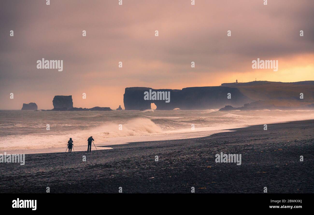 Fotografi in Black Beach Foto Stock
