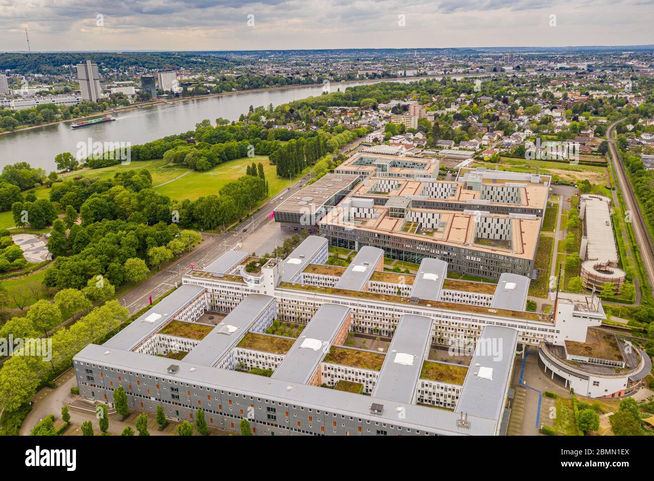 Sede centrale edificio della Telekom Deutschland GmbH Società telefonica cellulare Bonn Germania mai 2020 Foto Stock