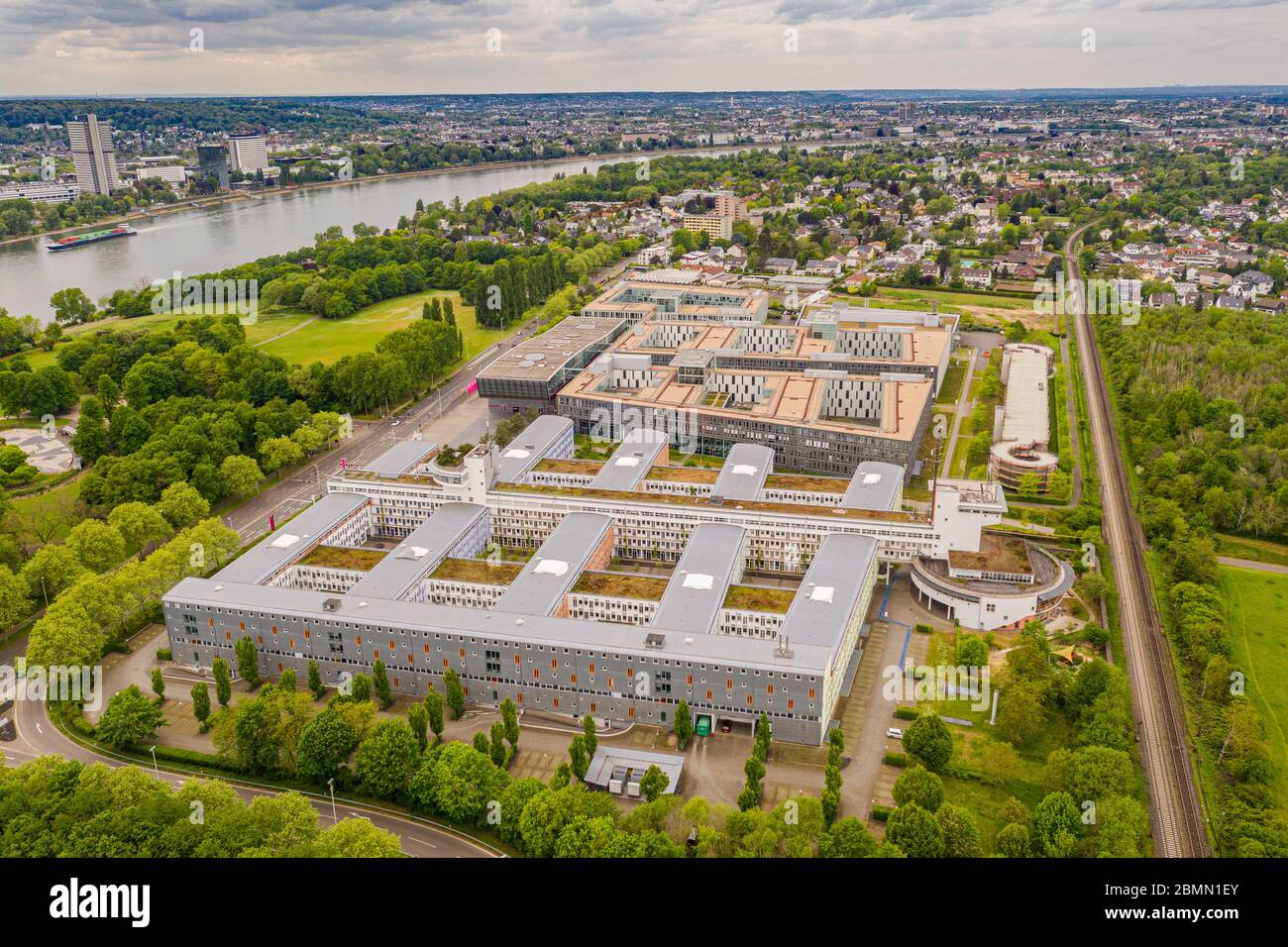 Sede centrale edificio della Telekom Deutschland GmbH Società telefonica cellulare Bonn Germania mai 2020 Foto Stock