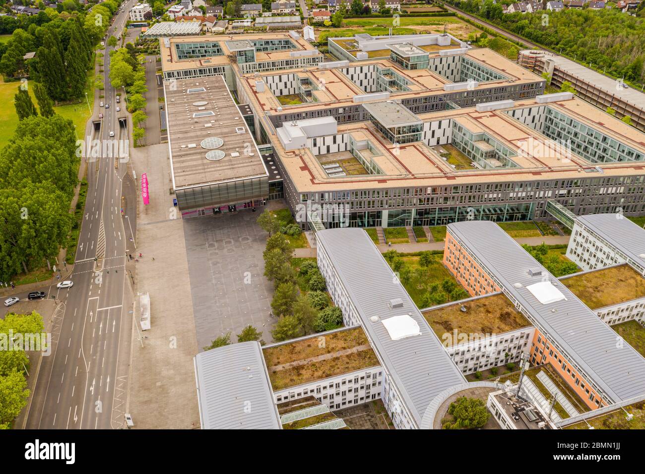Sede centrale edificio della Telekom Deutschland GmbH Società telefonica cellulare Bonn Germania mai 2020 Foto Stock